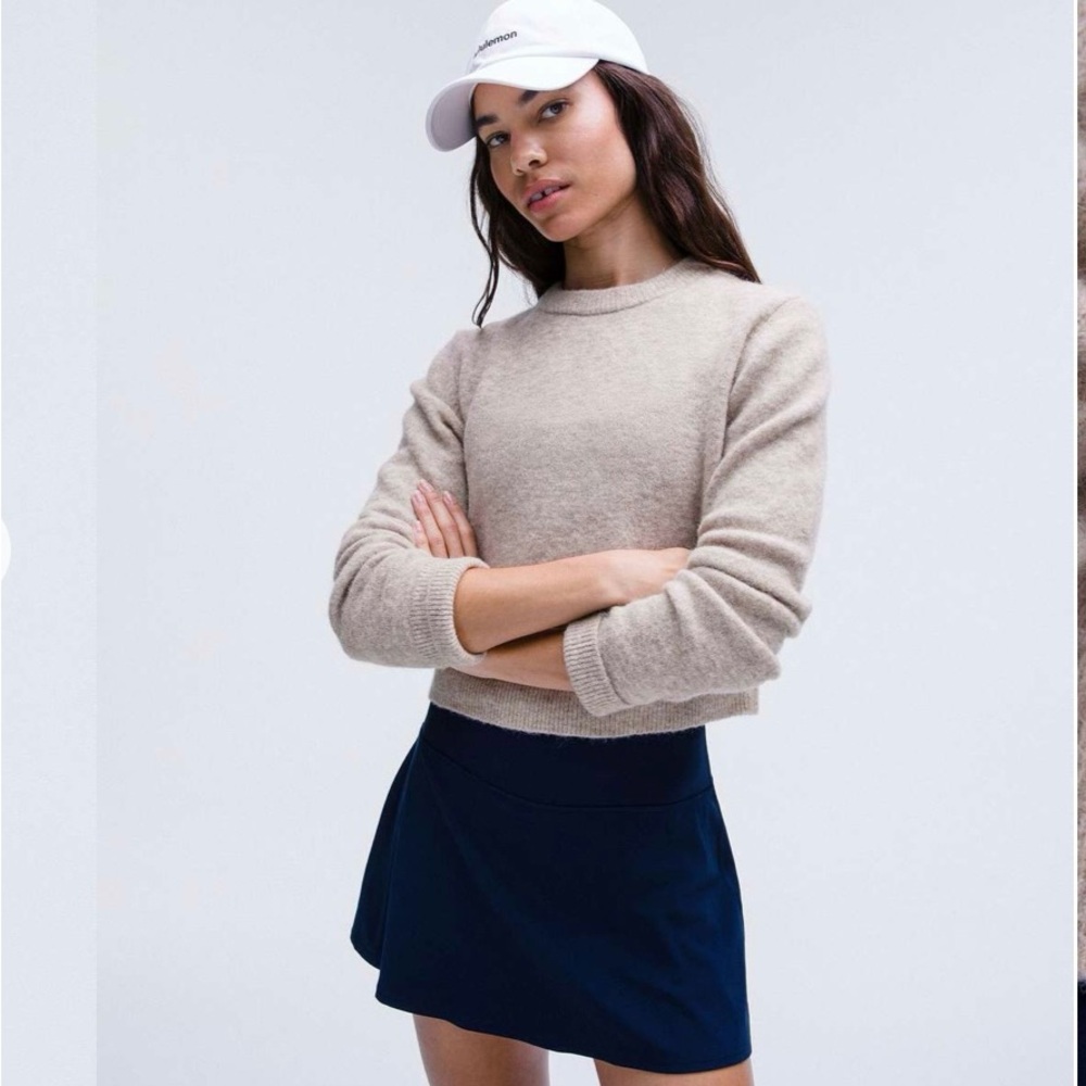 Alpaca Wool-Blend Cropped Sweater - Picture 1 of 3